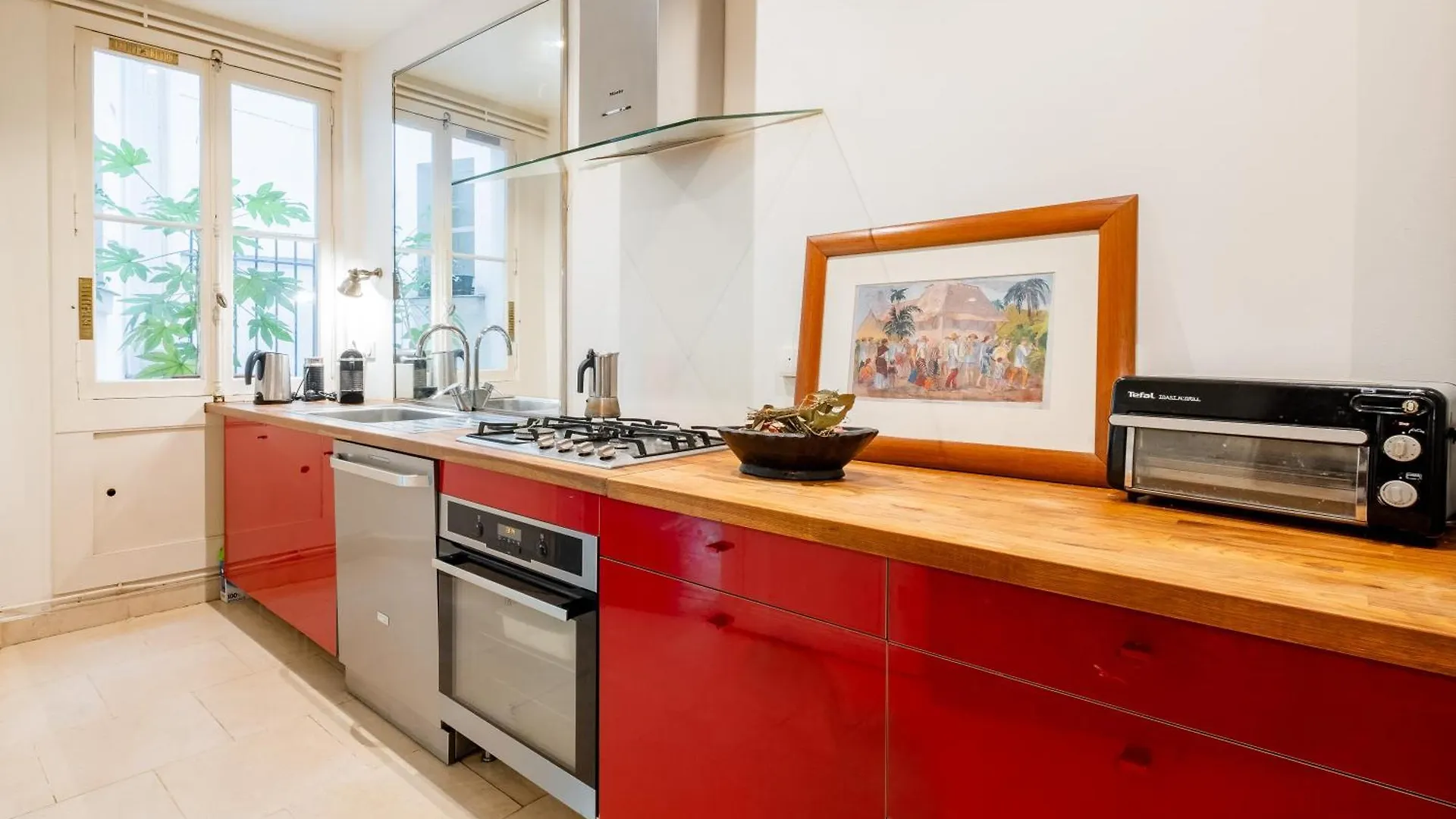Apartment Veeve - Boho On The Boulevard Paris